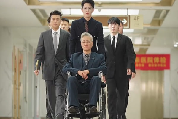 sotia insarcinata rasfatata de sotul bogat full