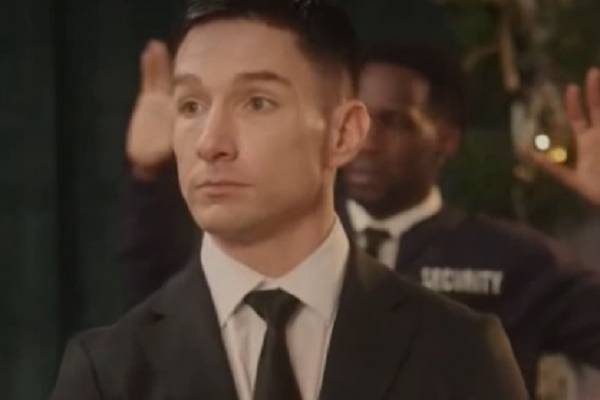 bani pusti si un craciun fericit online subtitrat in romana