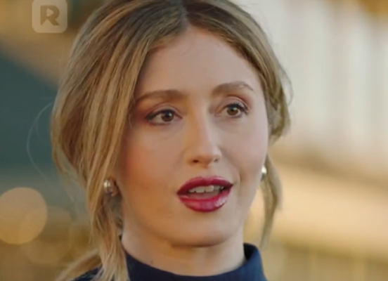 dă te la o parte eu sunt bossul final charlotte