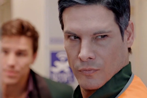 Distribuția Miliardarul secret de la Clasa Întâi reelshort