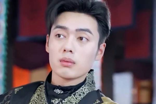 Distribuția Pe bune nu sunt zeu film complet