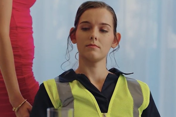 Sora mea este Regina Războinică reelshort