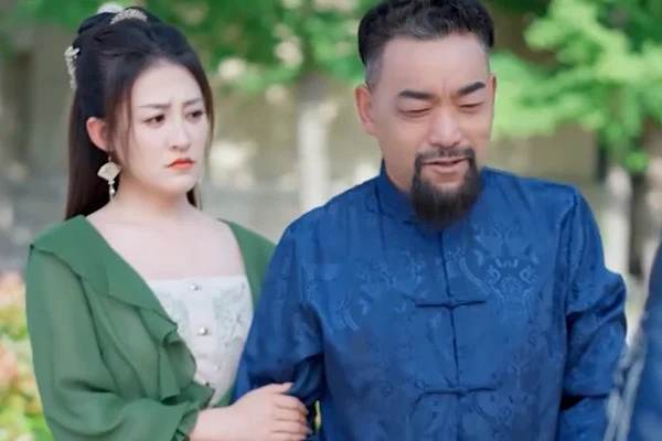 Pe bune nu sunt zeu film complet final