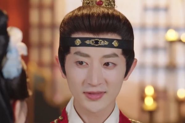 ข้าเป็นยอด ดวงใจ ท่าน อ๋อง แล้วองค์รัชทายาทจะเสียใจ ทํา ไม่