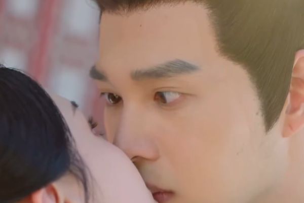 ข้าเป็นยอดดวงใจท่านอ๋องแล้วองค์รัชทายาทจะเสียใจทําไมพากย์ไทย