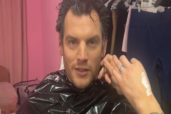 harper reeves chris collins 線上 看