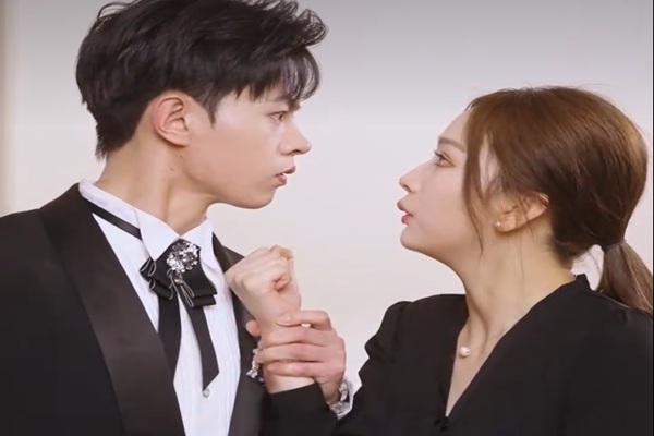  冰山大狀的溫柔線上看裴丞