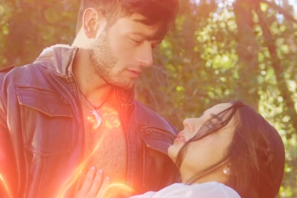 命定之咬狼王的新娘遊戲影評命定愛人