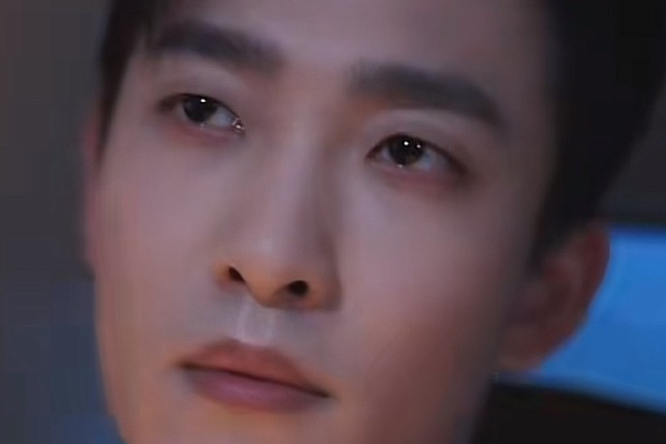 姚冠宇短劇玫瑰炙野