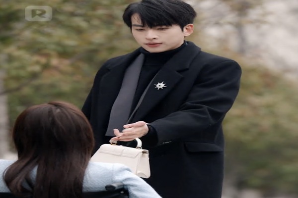 我在回憶裡萬劫不復秦見鹿