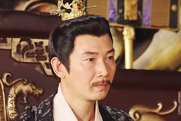 廢婿登基君臨天下結局先帝