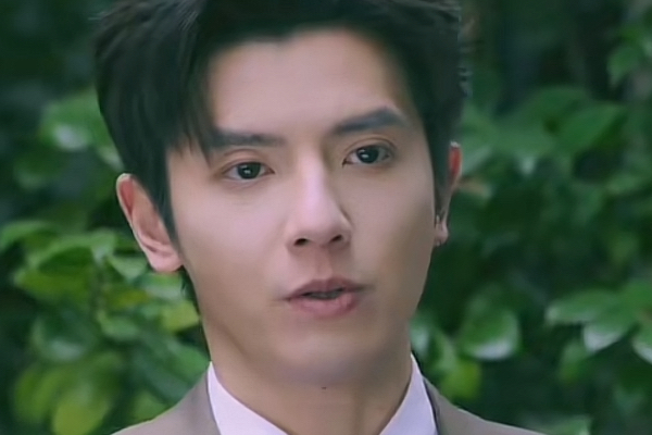 念念有詞結局封硯開口說話