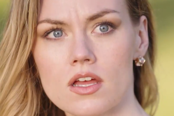 閨蜜的禁戀14年差蘇菲劇照