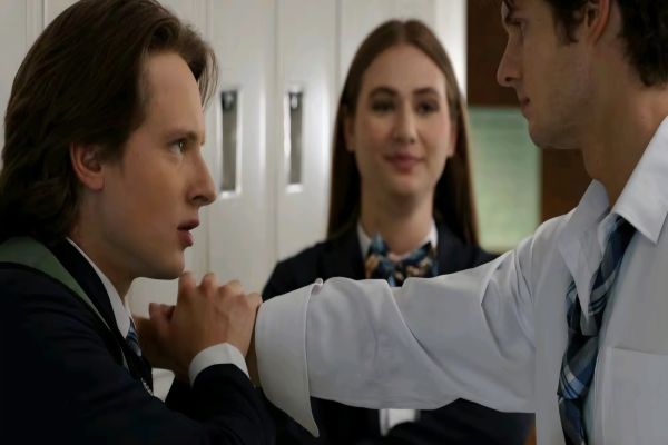 天才少女與壞壞男孩短劇