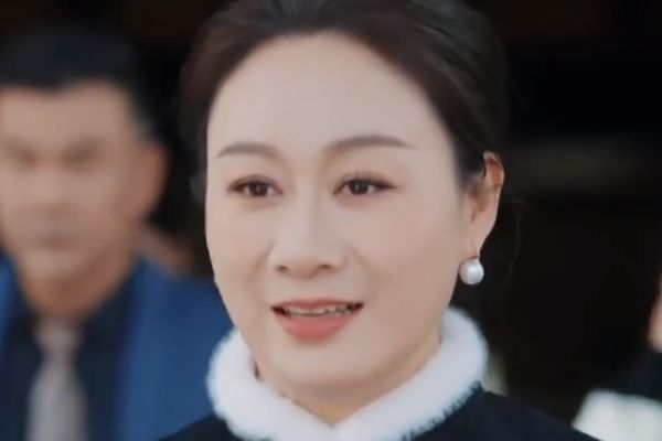 無人接住的溫柔孟謙荀岳母