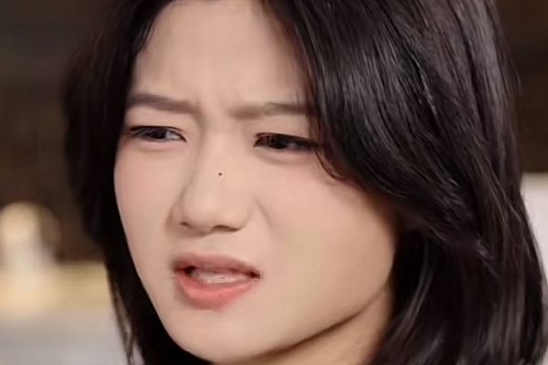 闌珊處的謊言線上看葉書恩妹妹