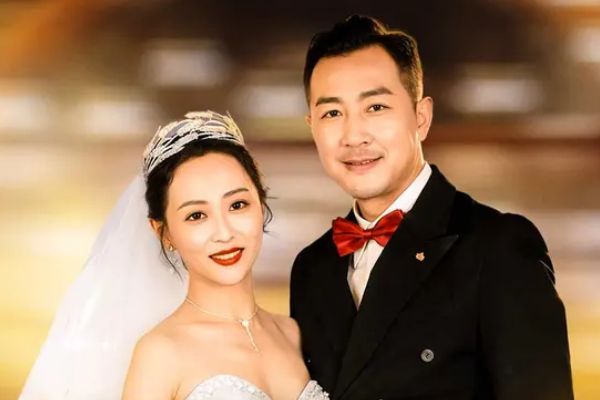 月光下的約定薑見月封面