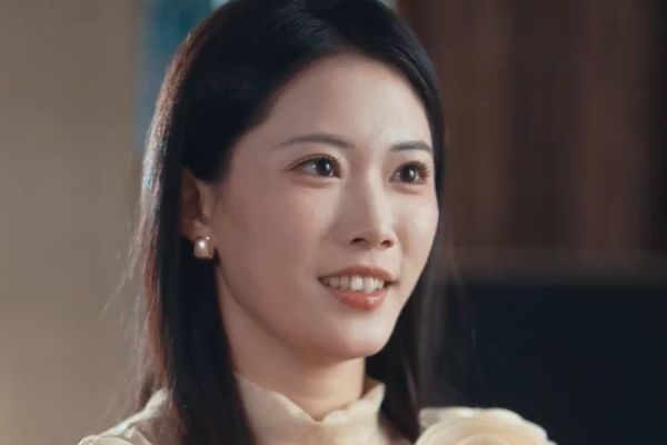 白月光歸來前我先死遁了線上看女主方雲