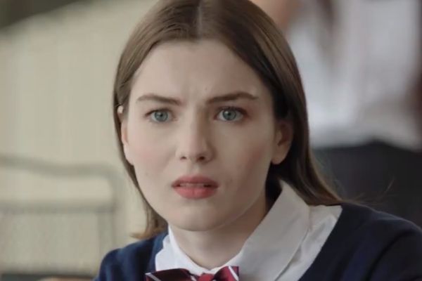 穿上她的設計美劇克裡斯