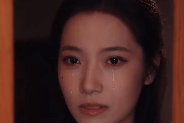 他犯規心動大結局黎甄流淚