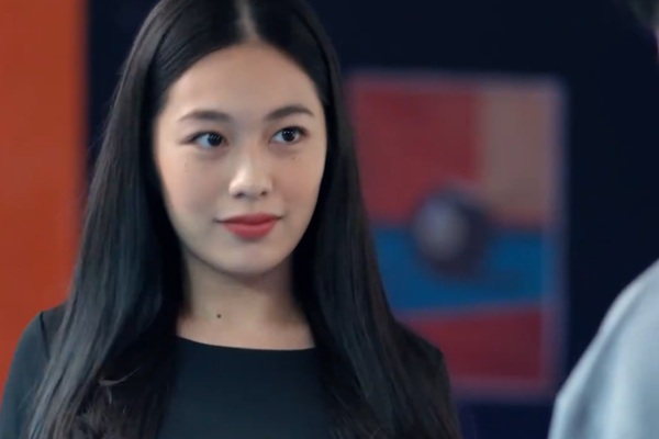 漂亮老婆陪過年短劇
