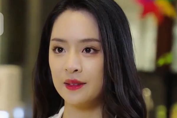 莉亞維護無名之輩西恩