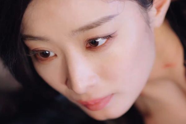 山花隕落短劇女主林霜